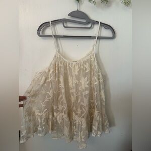 En Creme | Elegant Cream Floral Lace Top